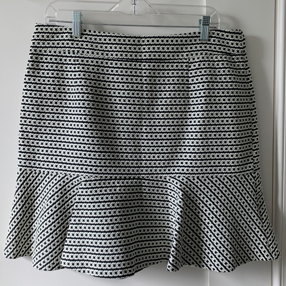 🆕 Banana Republic skirt, size 12